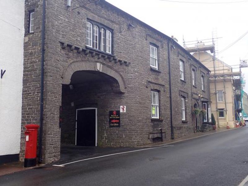 Red Lion Llangadog. (Pub, External, Key). Published on 21-08-2016 