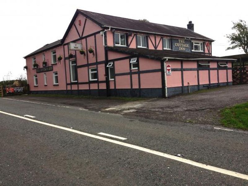 The Cottage Inn, near Llandeilo. (External, Key). Published on 26-10-2013 