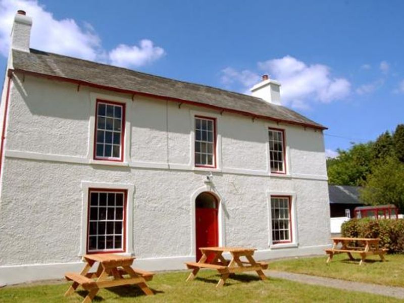 The Dolaucothi Arms, Pumsaint. (External, Key). Published on 16-11-2013
