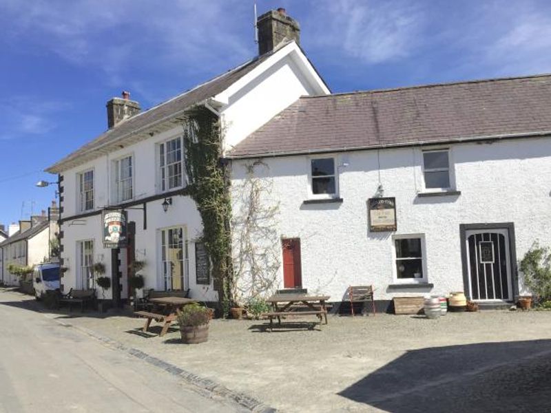 The Neuadd Fawr Arms, Cilycwm. (Pub, External). Published on 01-05-2016