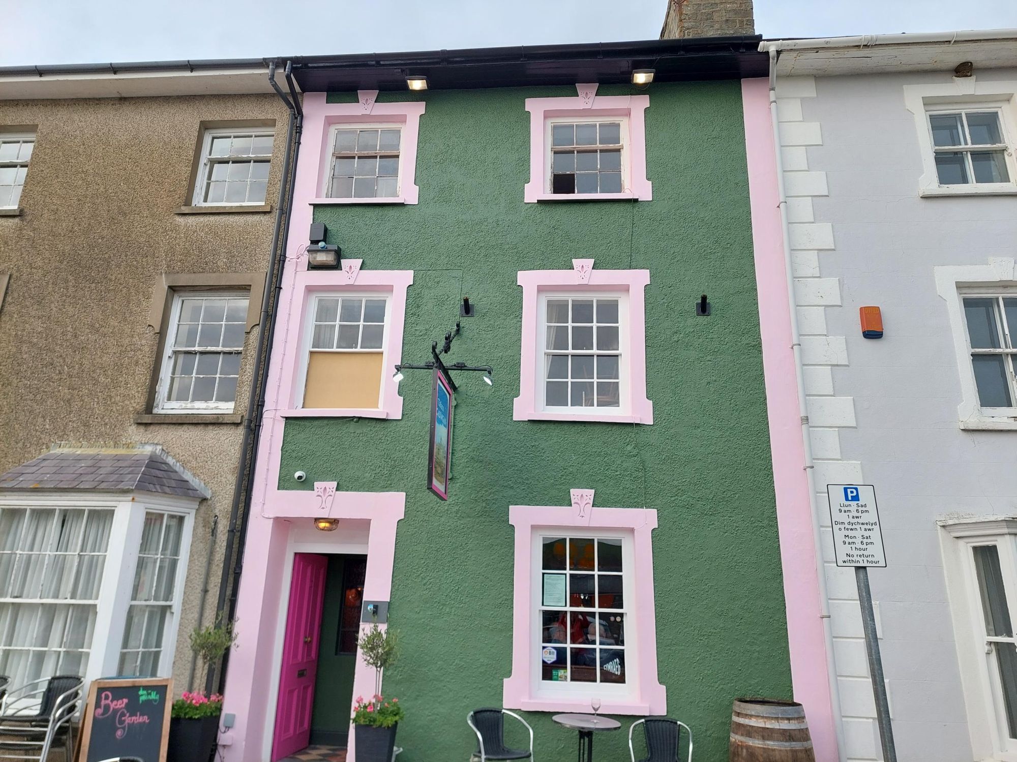 (Pub, External, Key). Published on 11-06-2025