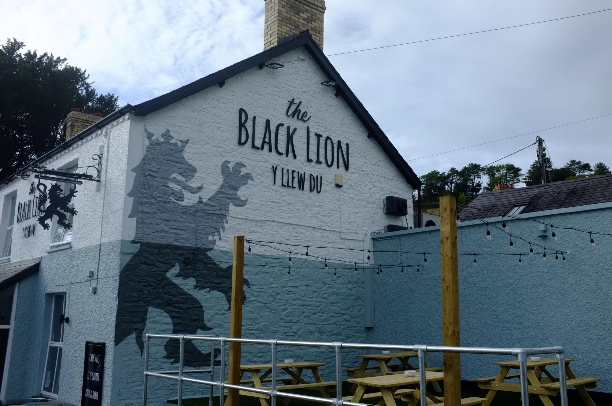 (Pub, External, Garden, Sign). Published on 21-08-2022