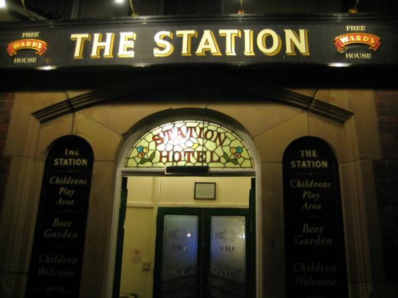 Station. (Pub). Published on 12-09-2013