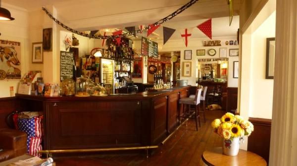 (Pub, Bar). Published on 24-10-2013