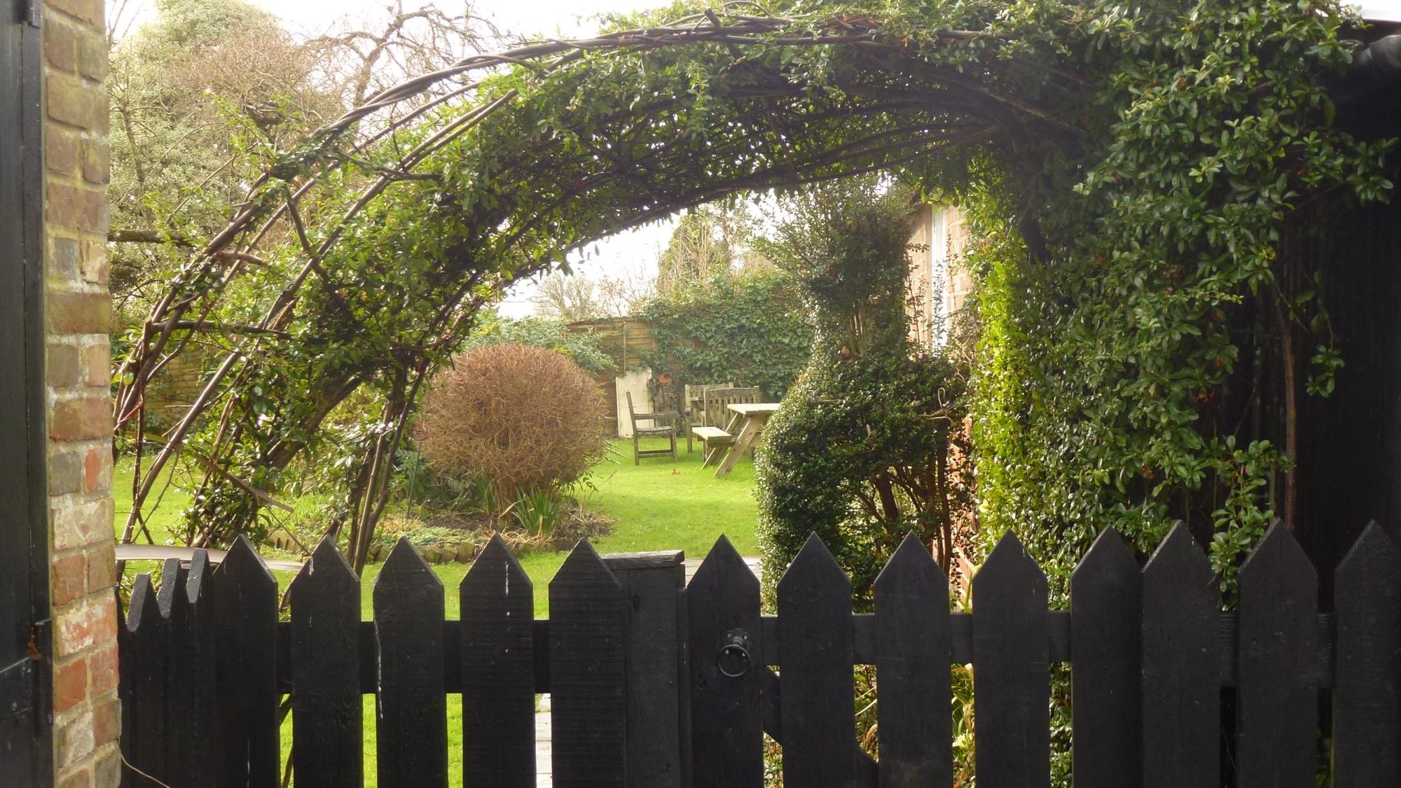 (Pub, External, Garden). Published on 04-02-2017