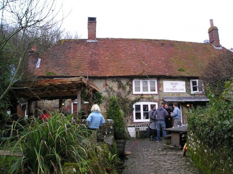 (Pub, External, Garden, Customers). Published on 01-08-2013