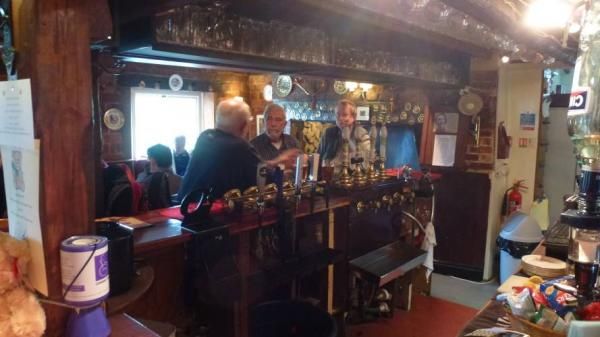 (Pub, Bar, Customers). Published on 28-11-2013