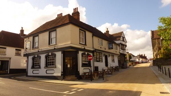 (Pub, External, Sign). Published on 01-08-2013