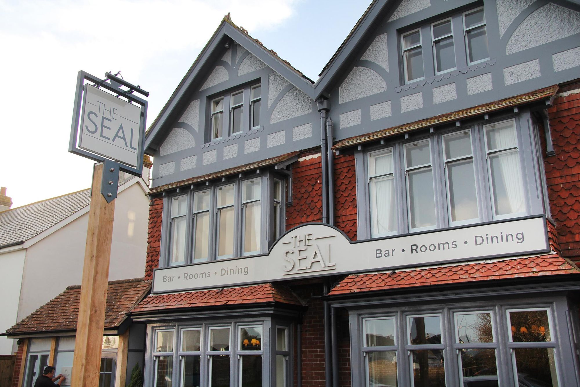 (Pub, External, Sign). Published on 09-01-2018