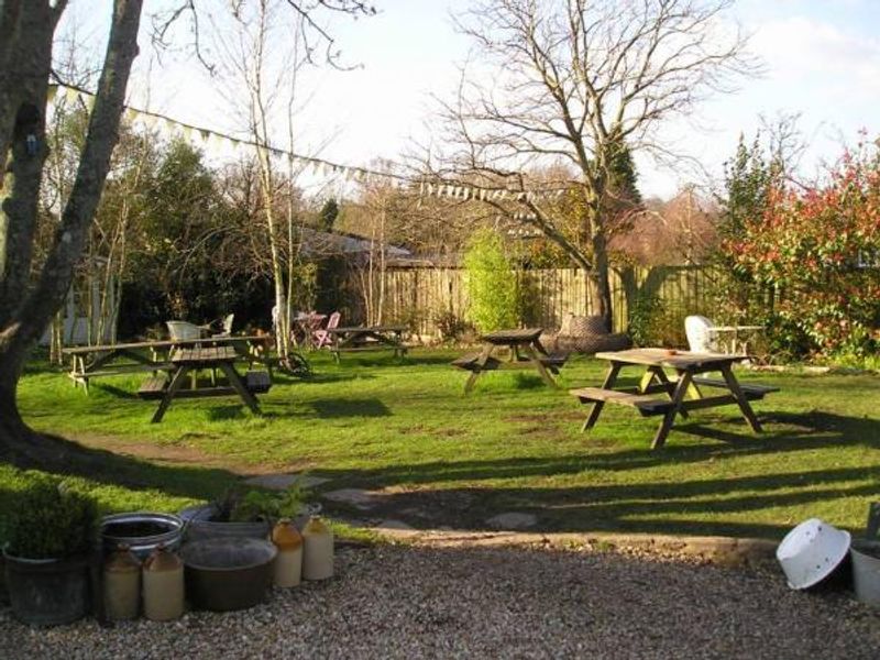 (Pub, Garden). Published on 02-12-2013