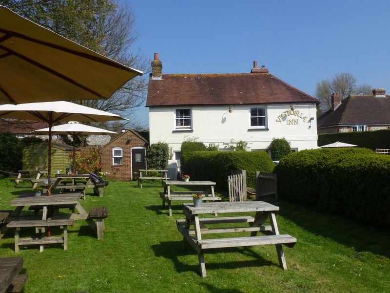 Sunny Garden View. (Pub, External, Garden). Published on 26-01-2018