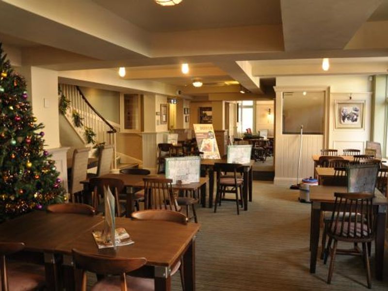 Internal near front main entrance. (Pub). Published on 17-12-2013