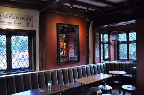 bar-another view. (Bar). Published on 12-08-2014