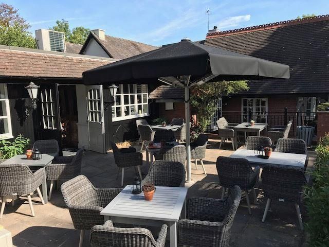 (Pub, Garden). Published on 27-12-2018