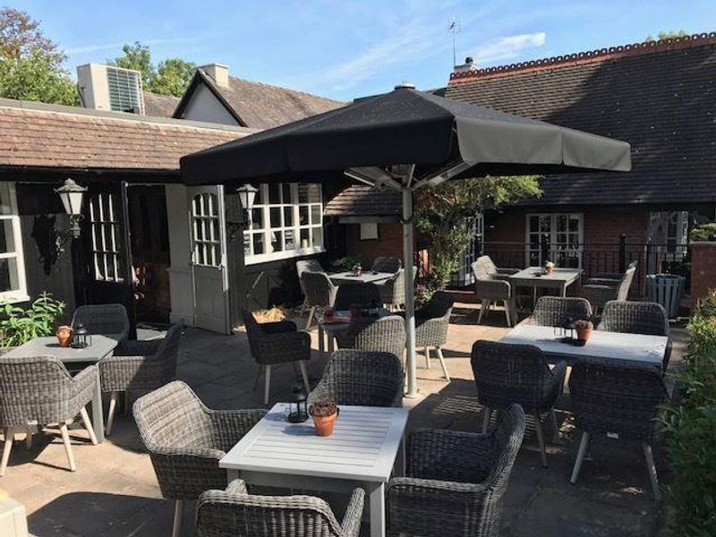 (Pub, Garden). Published on 27-12-2018