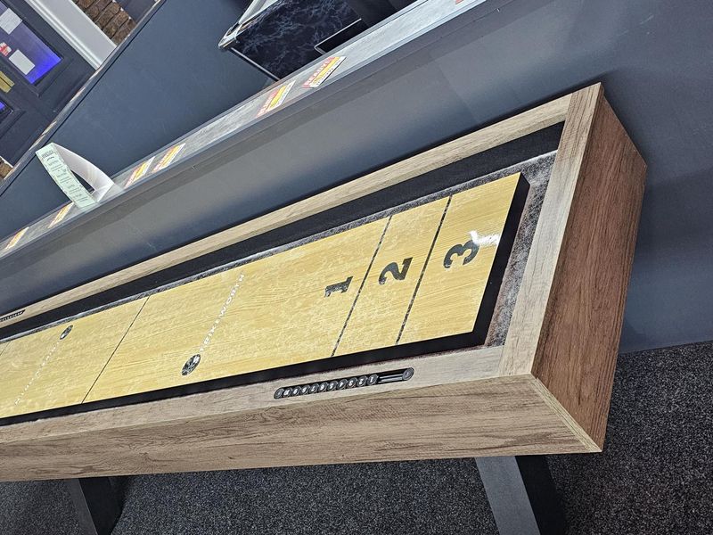 Shuffle board. Published on 05-05-2025