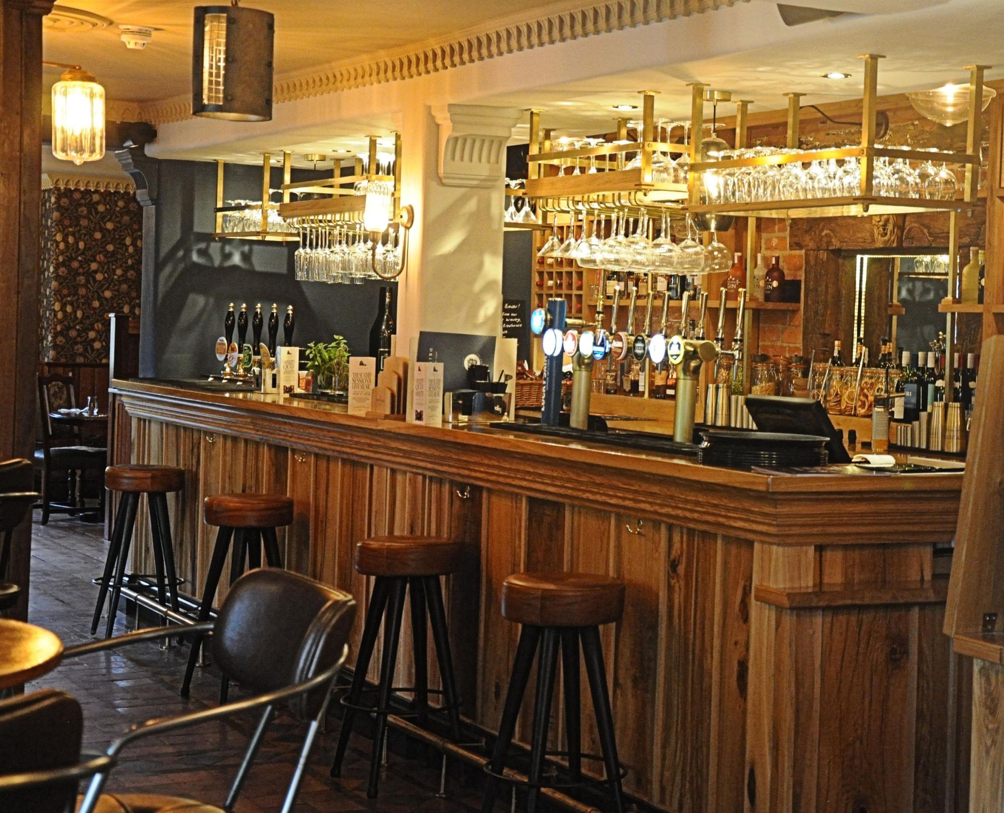 Bar. (Bar). Published on 17-10-2022