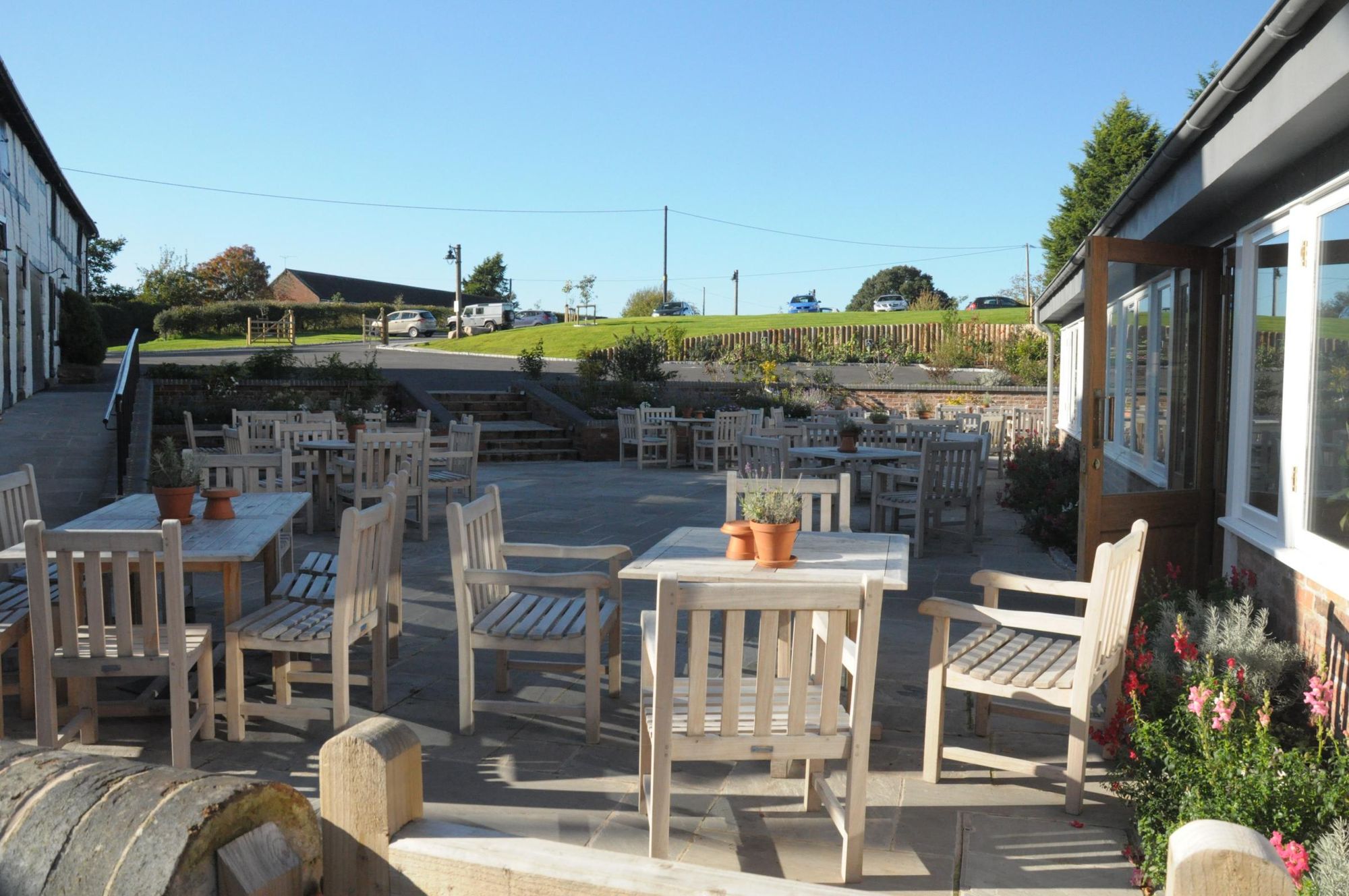 External patio area. (Garden). Published on 20-10-2018