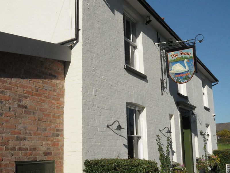 Pub exterior as seen from Wrenbury Road. (External). Published on 20-10-2018