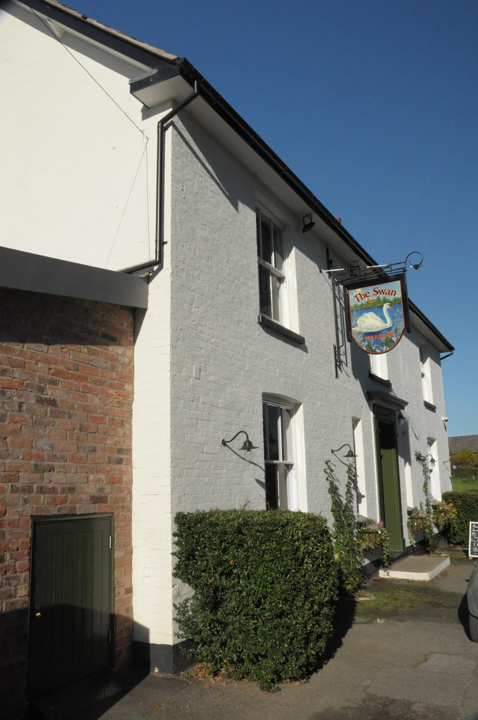 Pub exterior as seen from Wrenbury Road. (External). Published on 20-10-2018