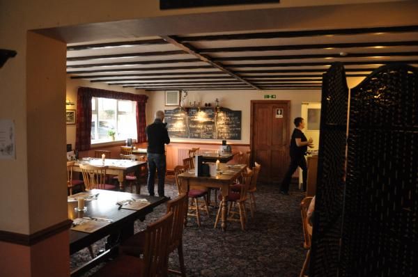 (Restaurant). Published on 03-02-2015