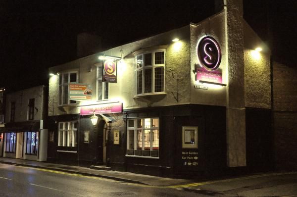 Night exterior. (Pub, External, Key). Published on 10-11-2015