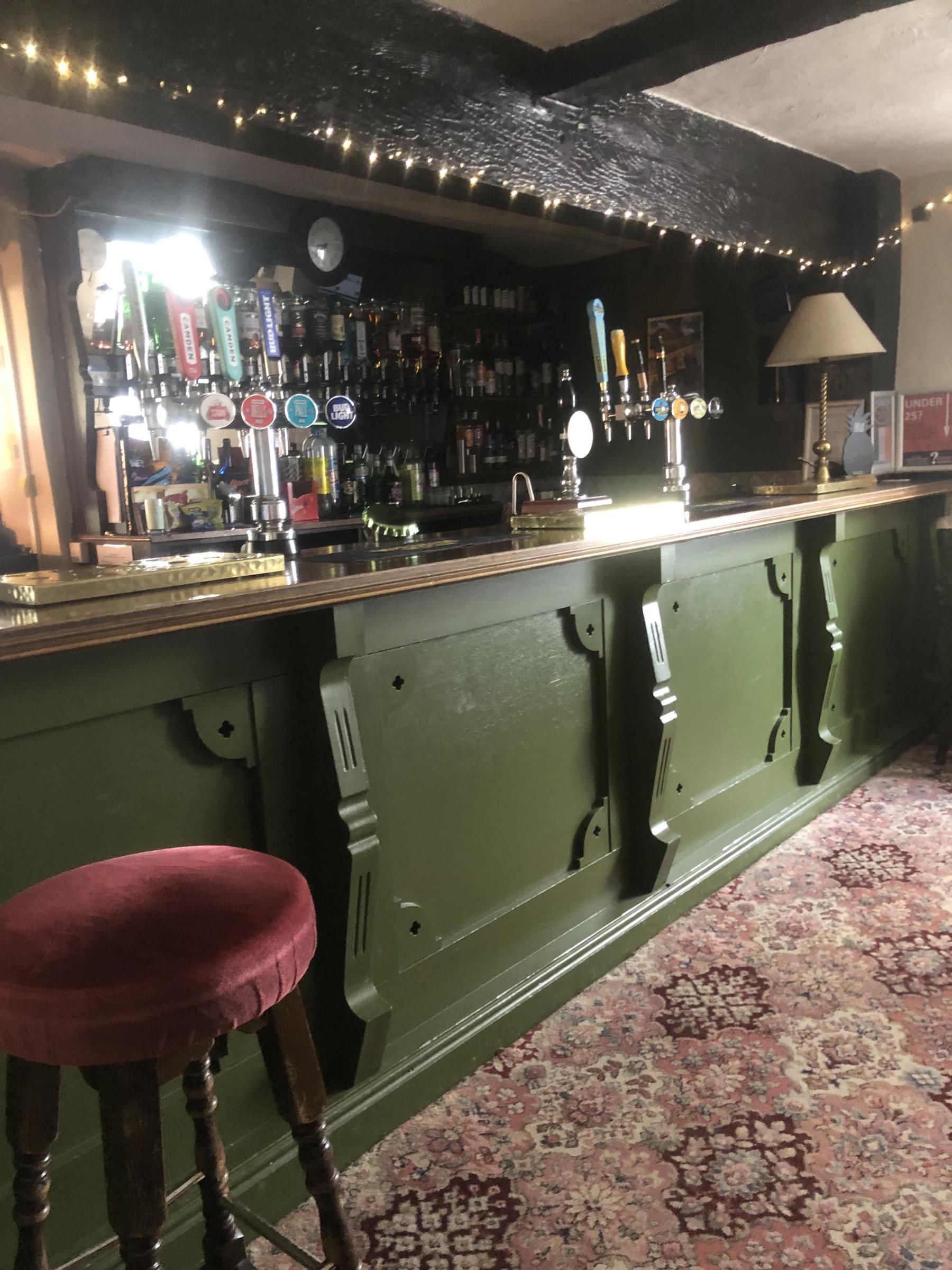 (Pub, Bar). Published on 02-05-2025