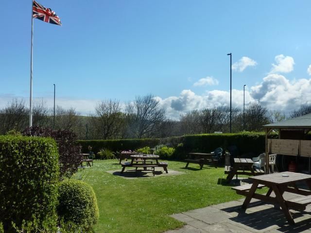 Saltburn Conservitive & Uniost Club. (Pub, Garden). Published on 01-01-1970