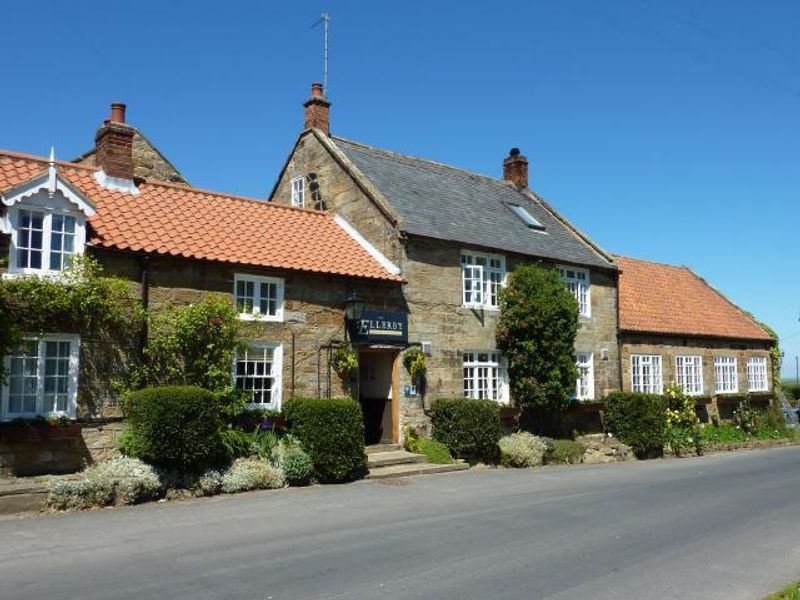 Ellerby Hotel at Ellerby. (Pub, External, Key). Published on 01-01-1970