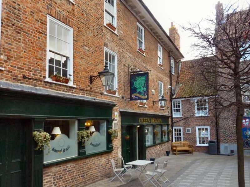 Green Dragon at Stockton-on-Tees. (Pub, External). Published on 01-01-1970