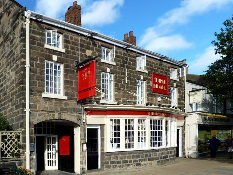 Three Fiddles at Guisborough. (Pub, External, Key). Published on 01-01-1970