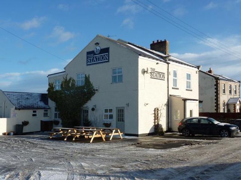 Station Hotel at Picton. (Pub, External, Key). Published on 01-01-1970