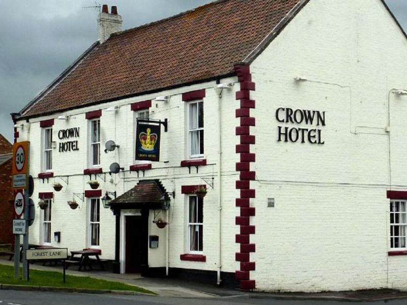 Crown Hotel at Kirklevington. (Pub, External, Key). Published on 01-01-1970