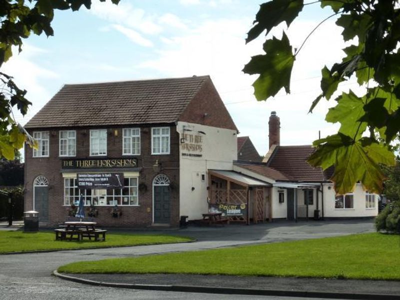 Three Horse Shoes at Cowpen Bewley. (Pub, External, Key). Published on 01-01-1970