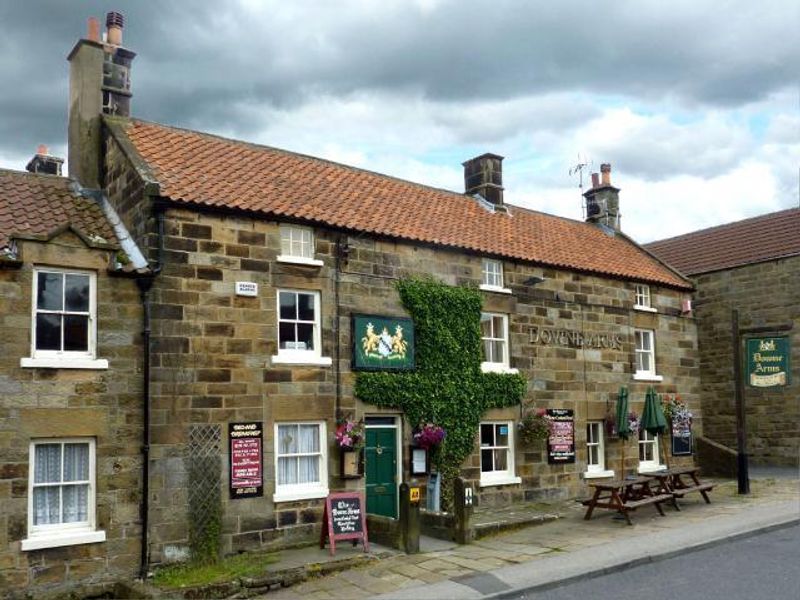 Downe Arms at Castleton. (Pub, External, Key). Published on 01-01-1970