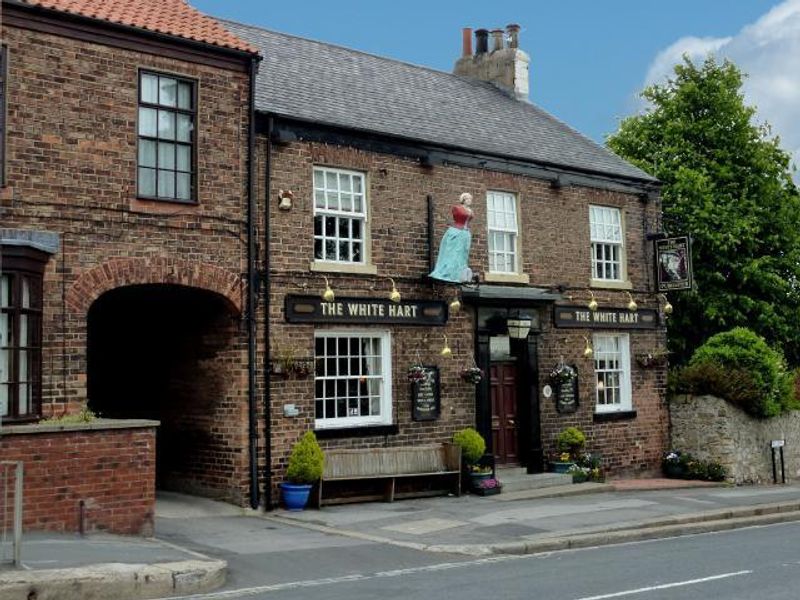 White Hart Inn at Hart. (Pub, External, Key). Published on 01-01-1970