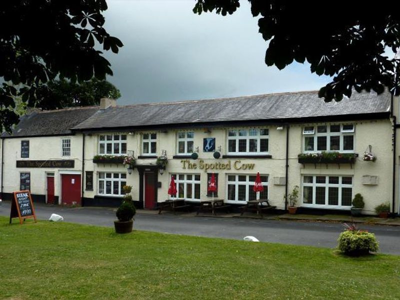 Spotted Cow at Elwick. (Pub, External, Key). Published on 01-01-1970 