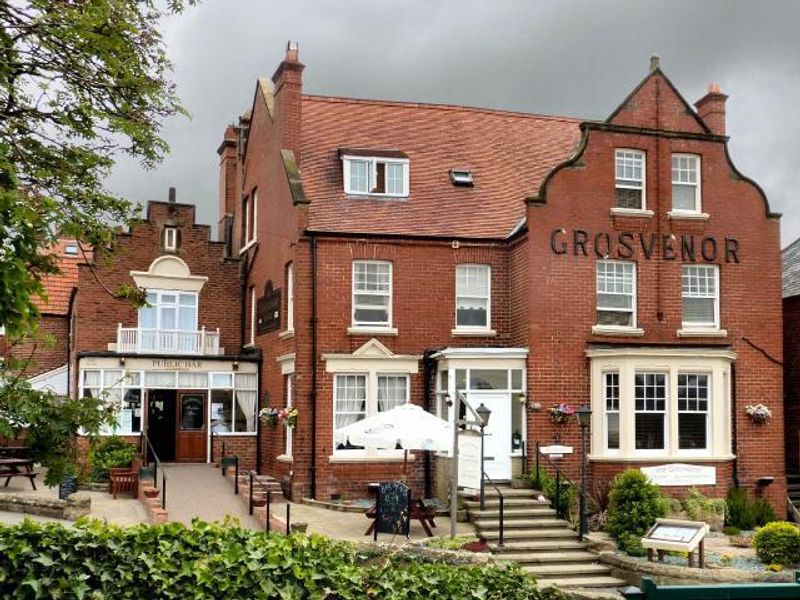 Grosvenor Hotel at Robin Hood's Bay. (Pub, External, Key). Published on 01-01-1970