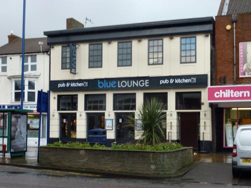 Blue Lounge at Redcar. (Pub, External). Published on 01-01-1970 