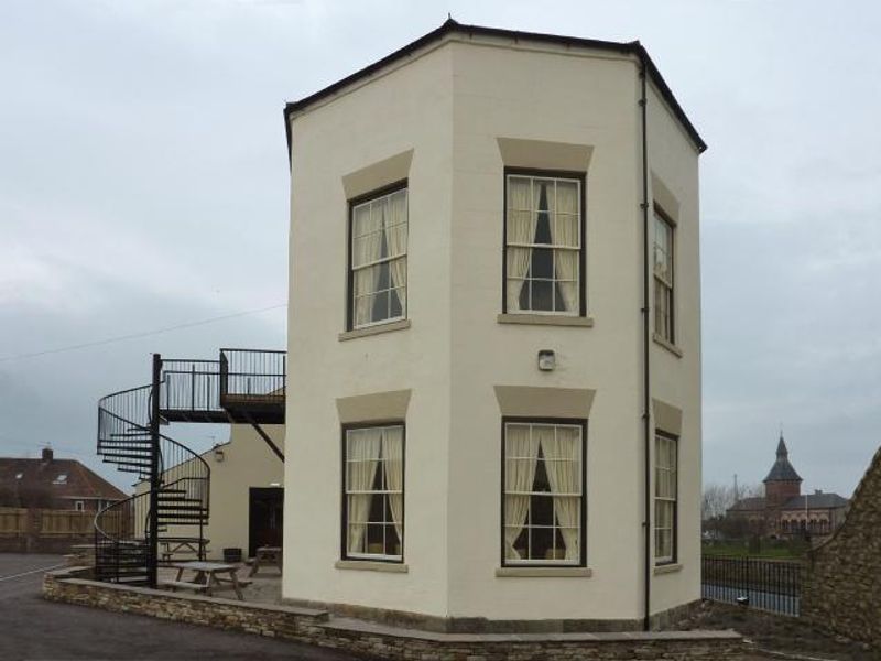 Duke of Cleveland at Hartlepool Headland. (Pub, External). Published on 01-01-1970 