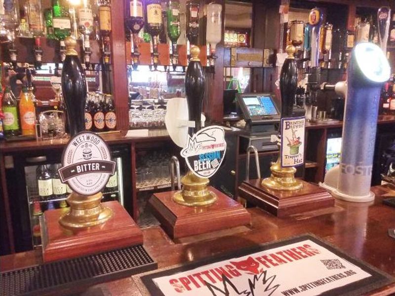 Handpumps. (Bar). Published on 16-09-2016 
