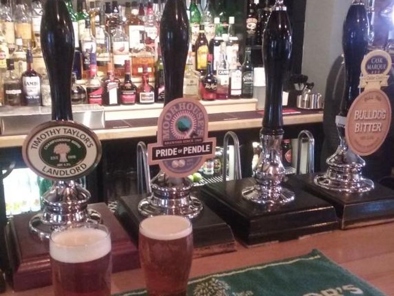 Handpumps. (Bar). Published on 23-11-2015