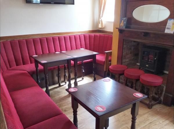 Bar Seating. (Bar). Published on 24-06-2016