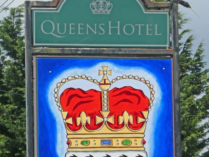 Current inn sign. (Sign). Published on 31-07-2018