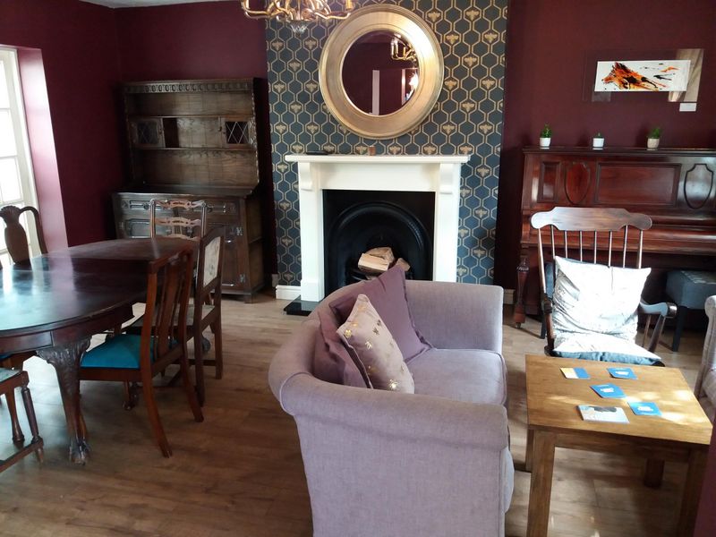 Lounge. Published on 08-09-2019