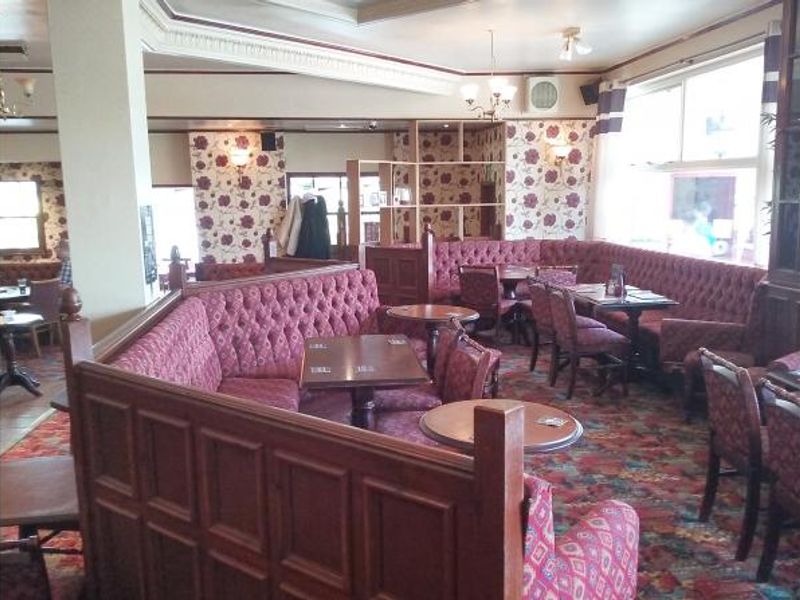 Lounge Seating. Published on 06-06-2016