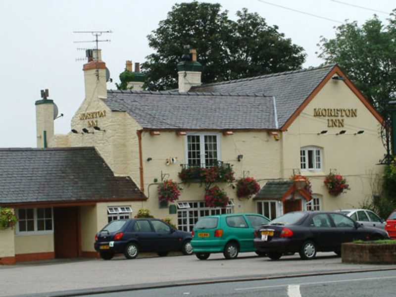 Moreton Inn old photo. (External). Published on 12-04-2013