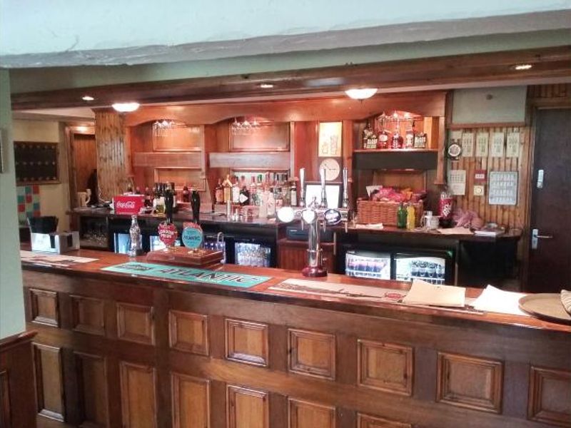Main Bar. (Bar). Published on 09-06-2016