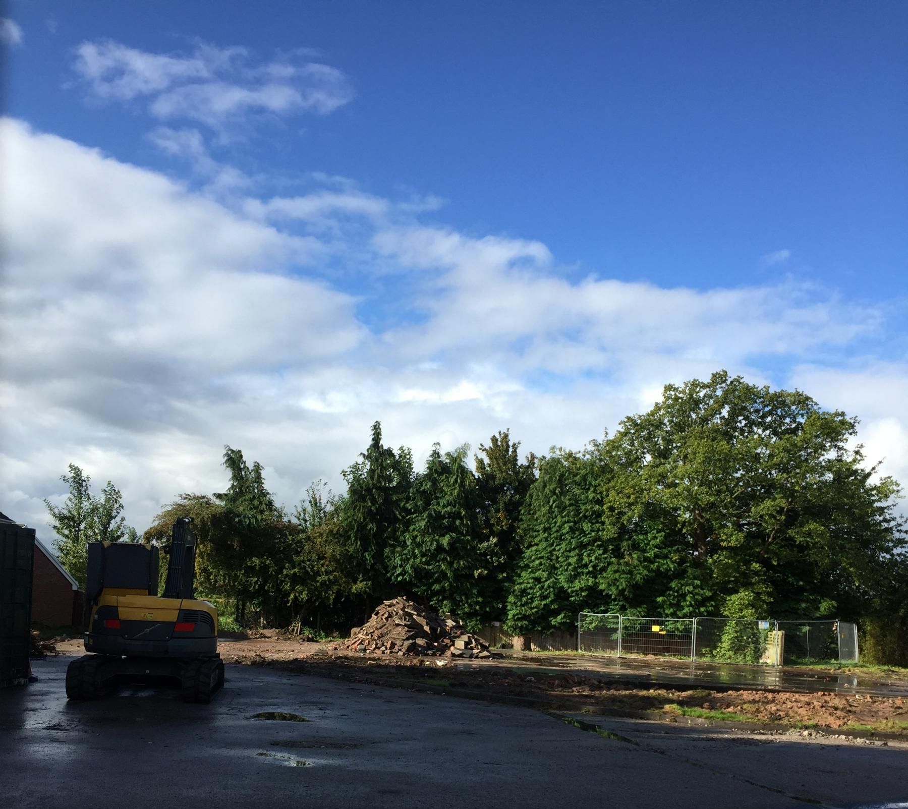 Goulbourne demolished. (Pub, External). Published on 14-09-2017