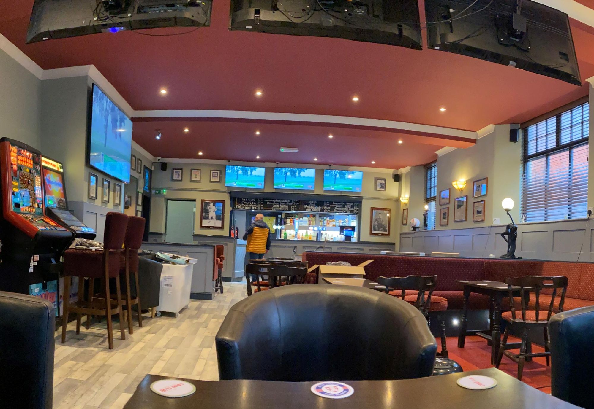 Bar. (Bar). Published on 28-05-2021